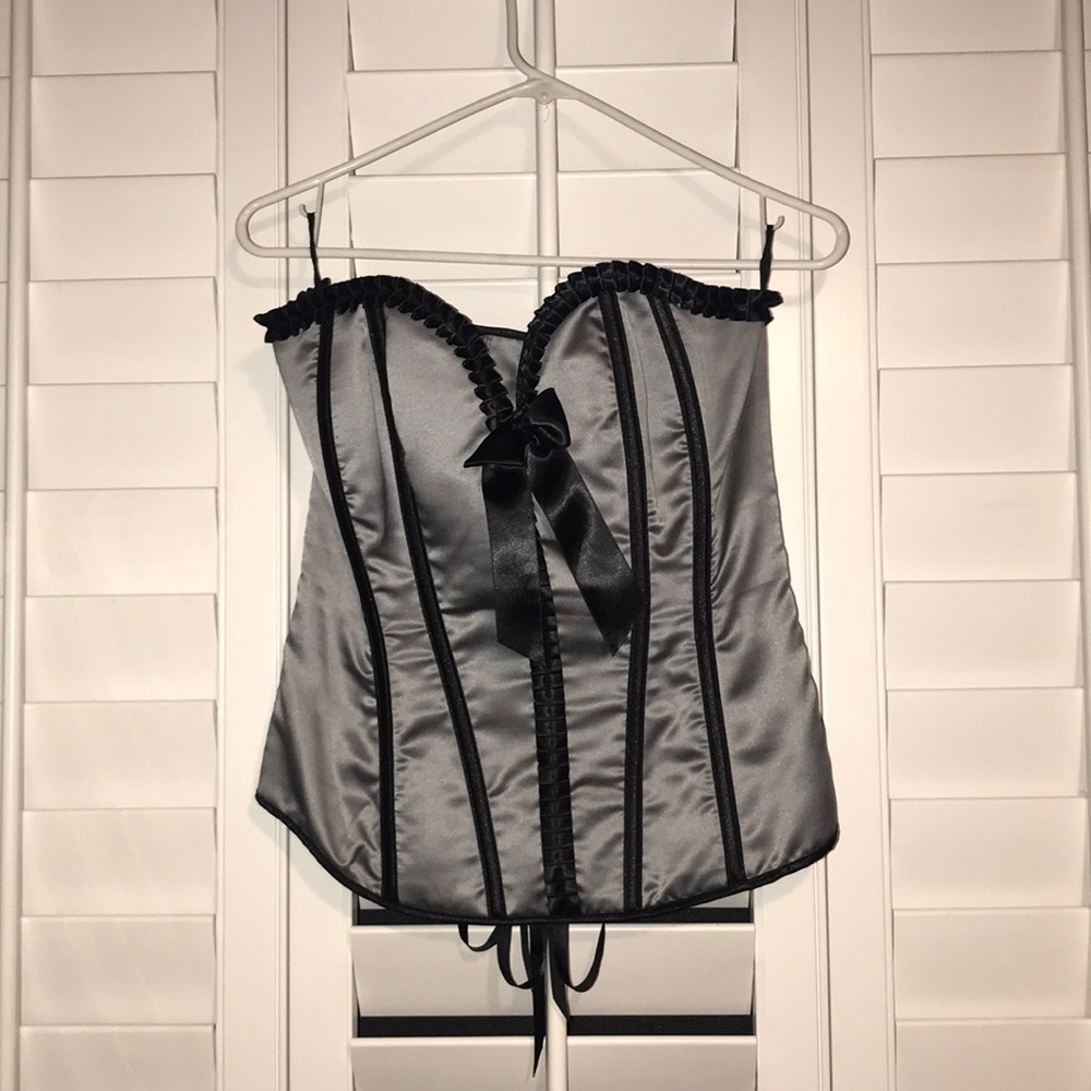 black and gray corset
